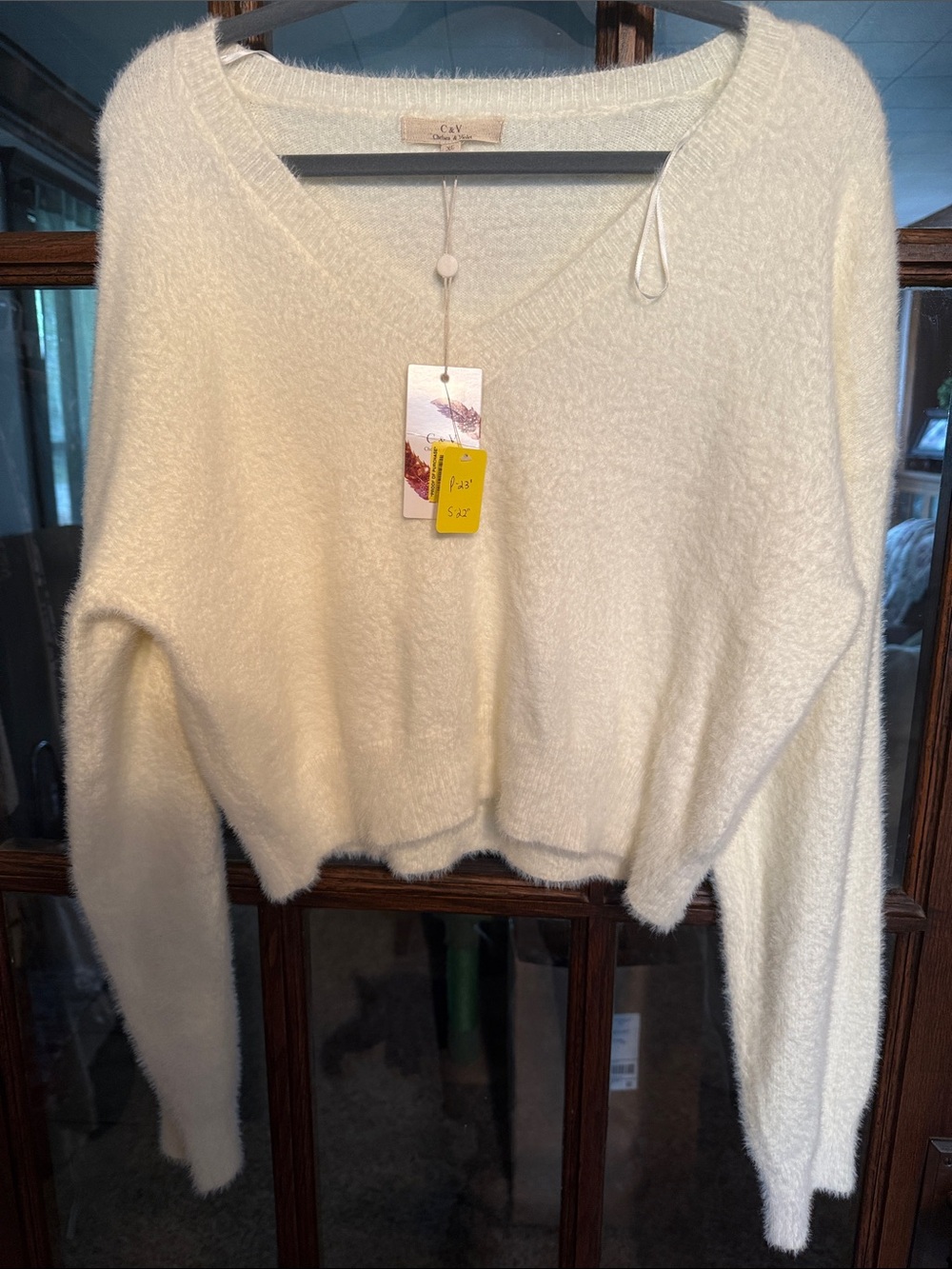 Chelsea & Violet Cream V-Neck Lightweight Cropped Sweater